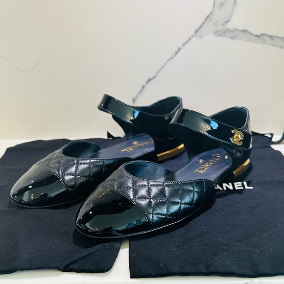 CHANEL Shoes - CHANEL QUILTED LAMBSKIN TURN LOCK MARY JANE FLATS